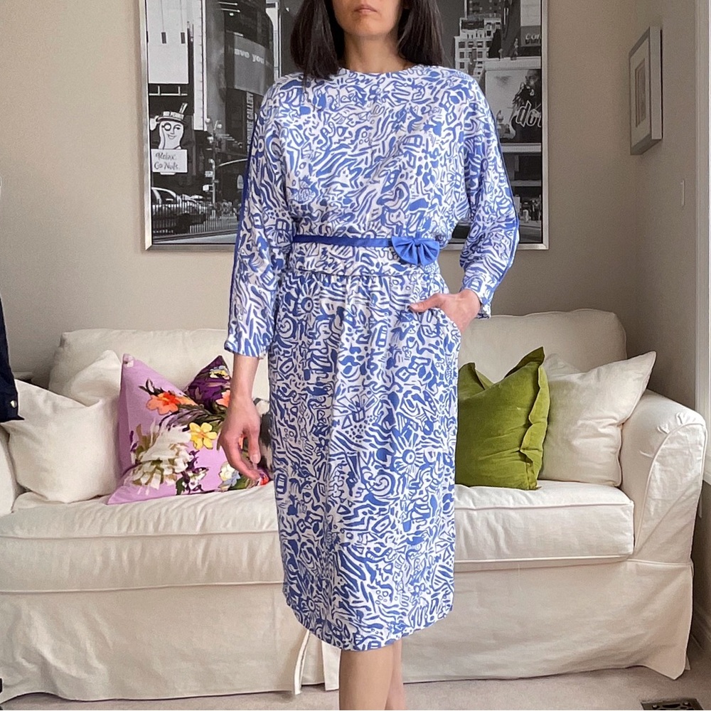 2 pieces abstract print top and skirt set